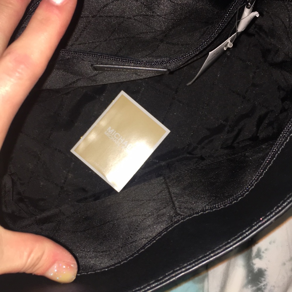 Michael Kors  brand new Morgan tote - Picture 4 of 8